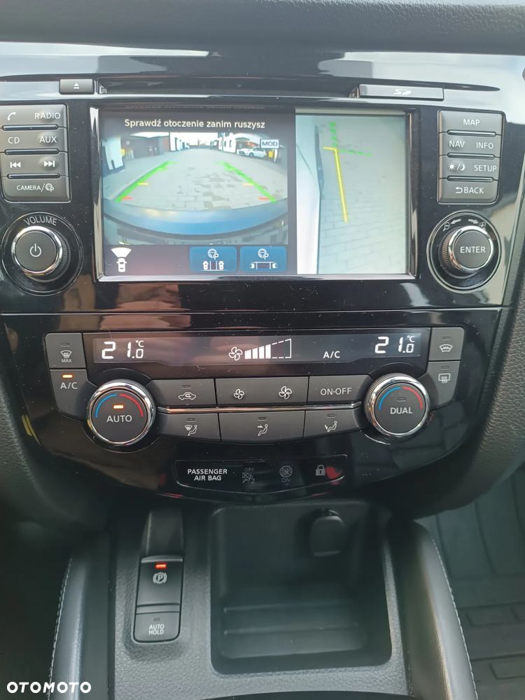 Nissan Qashqai 1.6 DCi TEKNA+ - 33