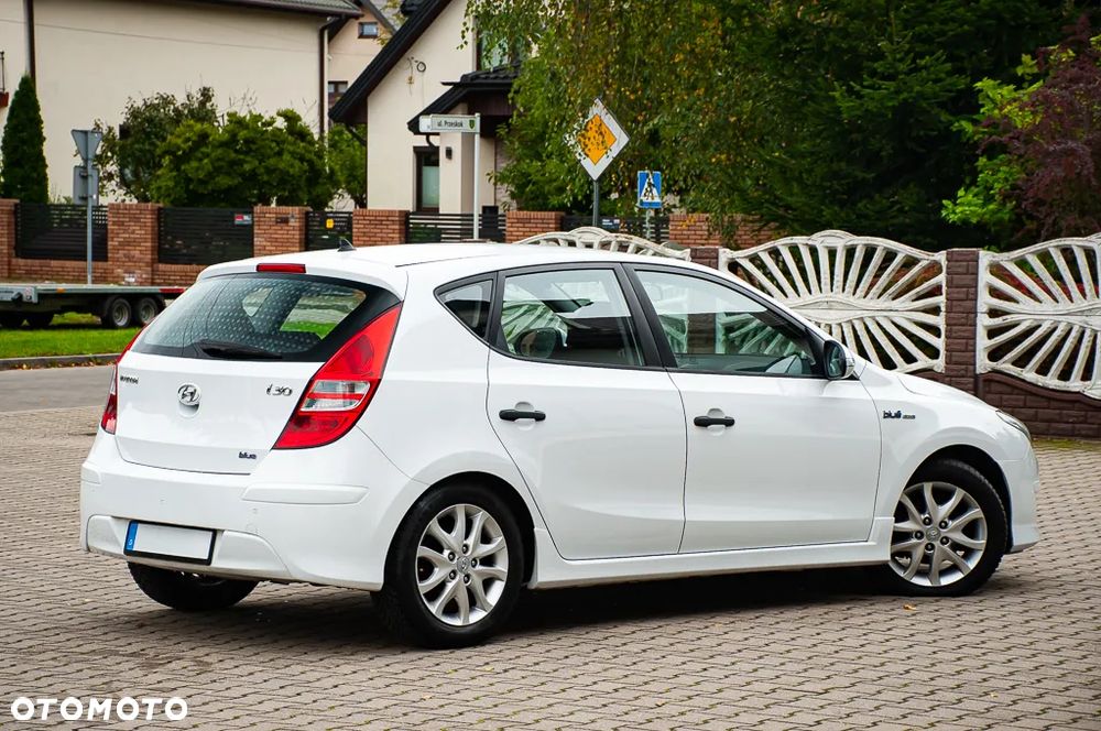 Hyundai i30 1.6 CRDI blue Classic - 17