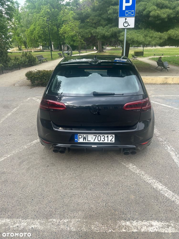 Volkswagen Golf - 17