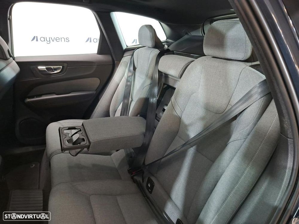 Volvo XC 60 2.0 T6 PHEV Inscription Expression AWD - 9