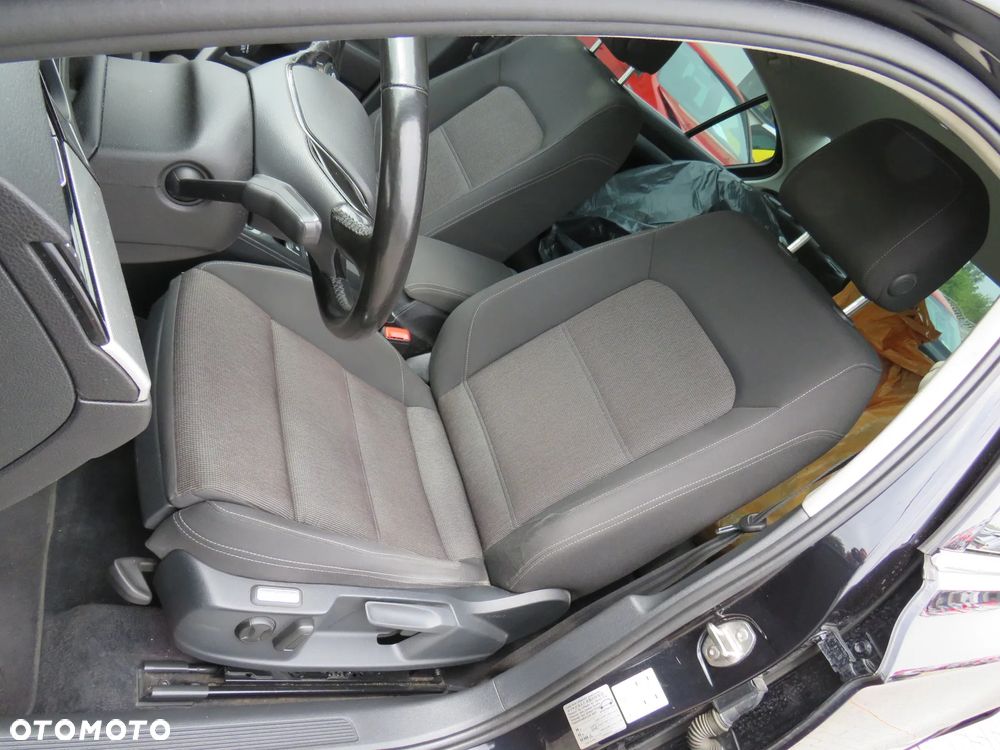 Volkswagen Passat 1.6 TDI (BlueMotion Technology) DSG Trendline - 28
