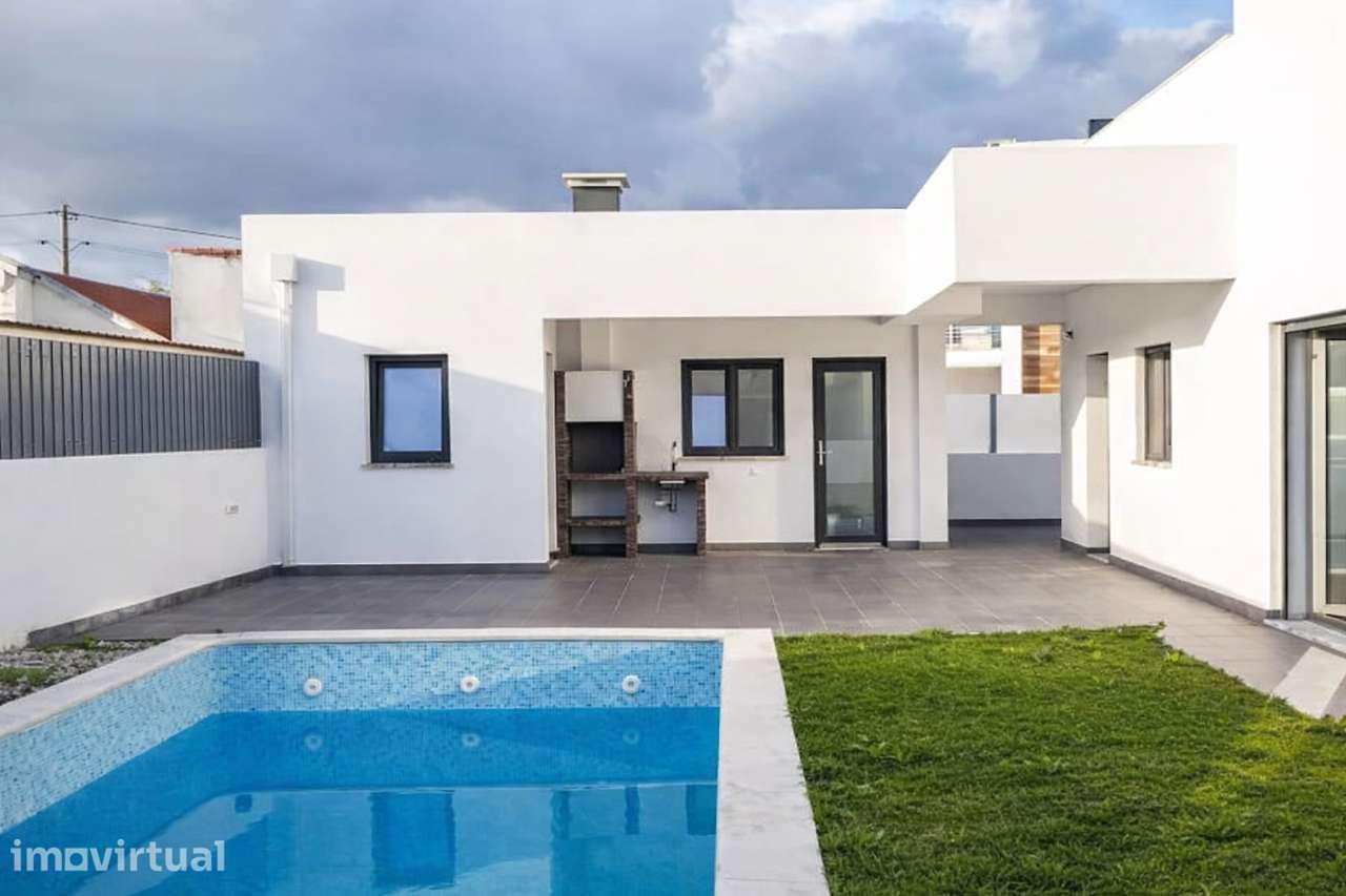 Moradia T5 com piscina em Azeitão - Setúbal - Grande imagem: 2/60
