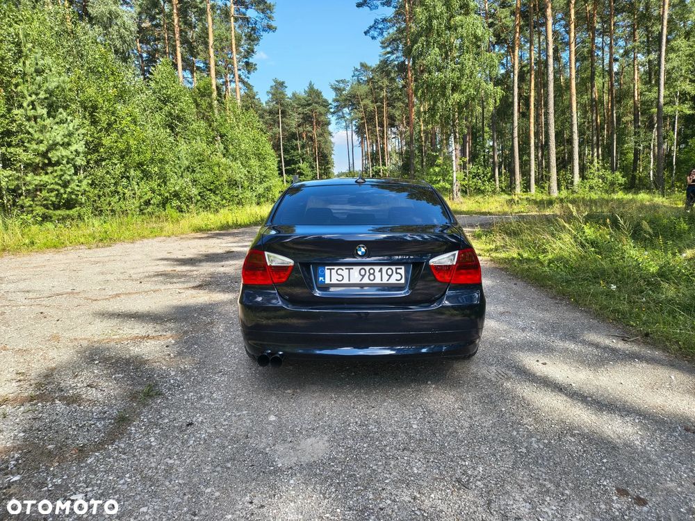 BMW Seria 3 - 16