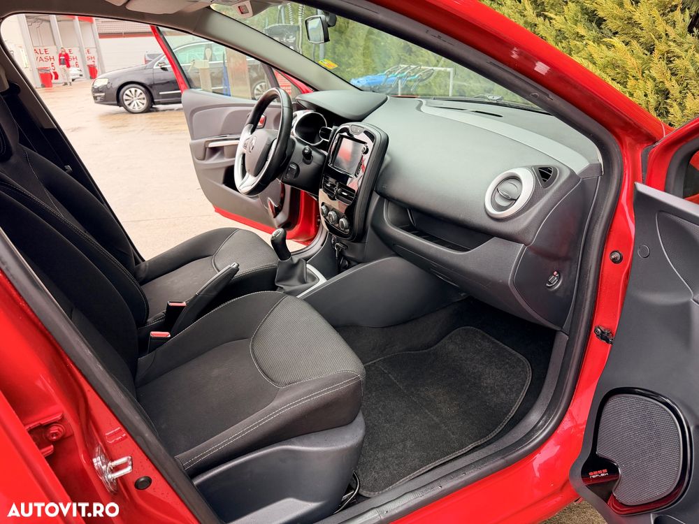 Renault Clio - 14