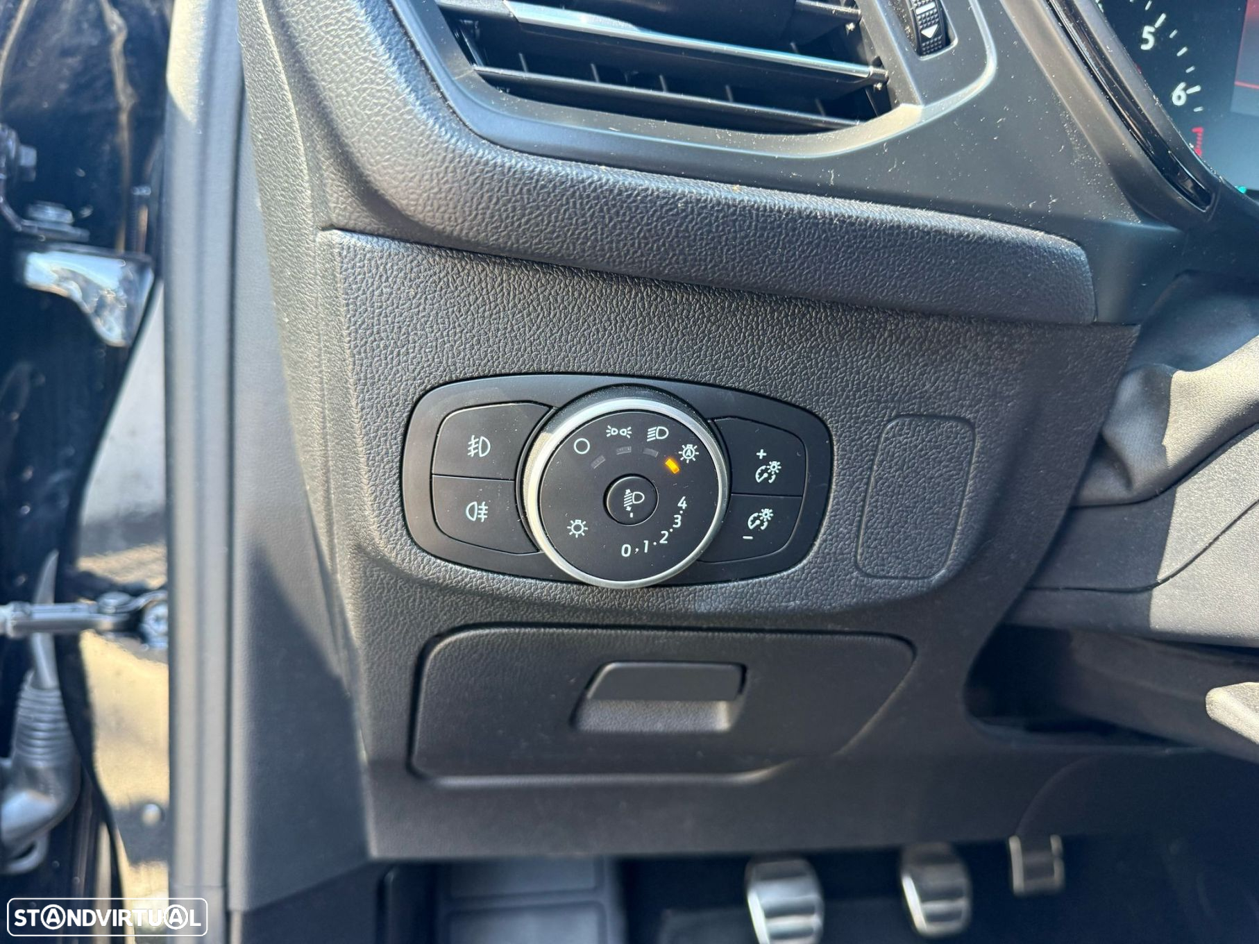 Ford Focus 1.0 EcoBoost ST-Line - 11