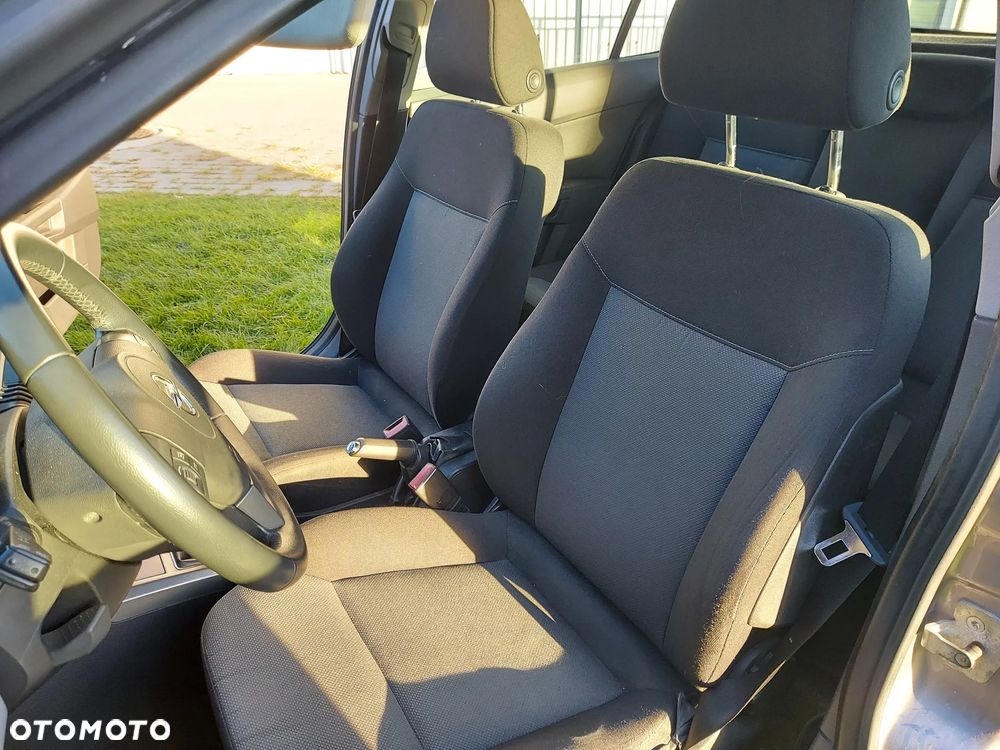 Opel Astra 1.4 - 8