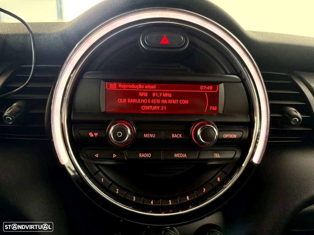 MINI 3 Portas Cooper D - 22