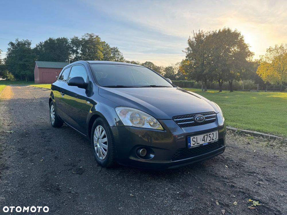 Kia Ceed - 3