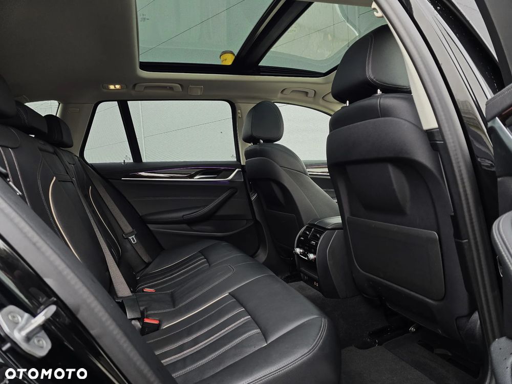 BMW Seria 5 520d xDrive MHEV Luxury Line sport - 9