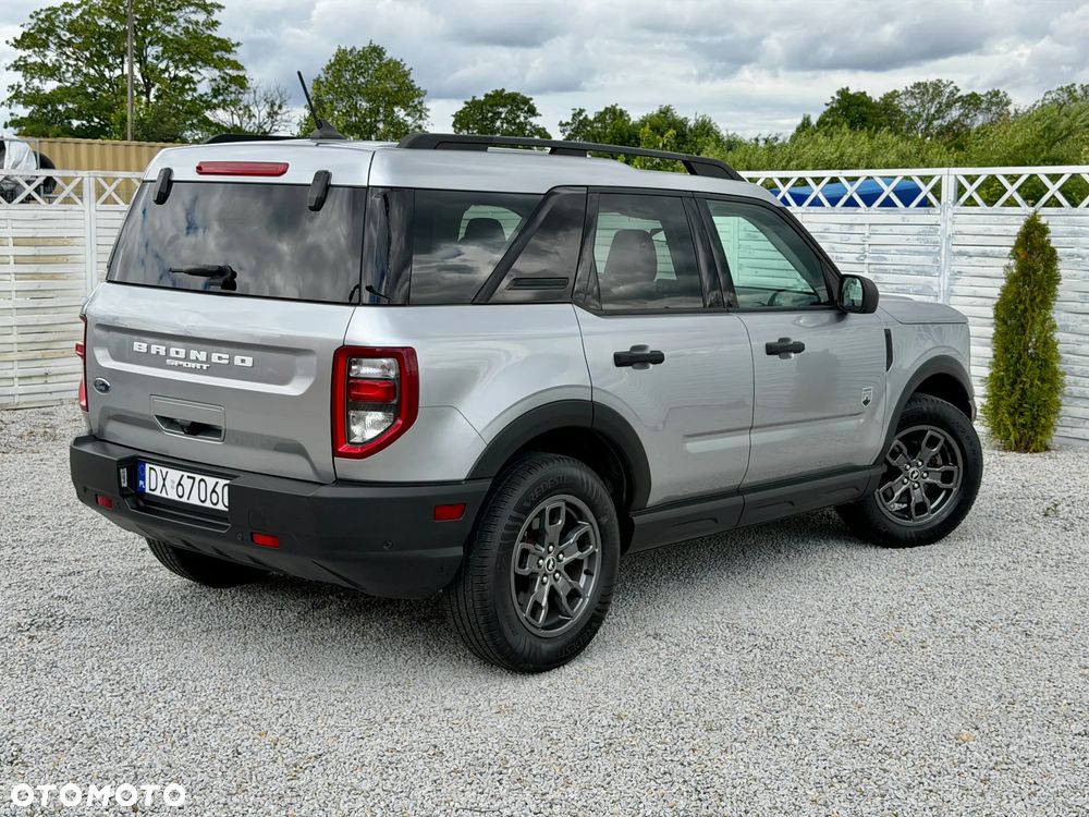 Ford Bronco - 3