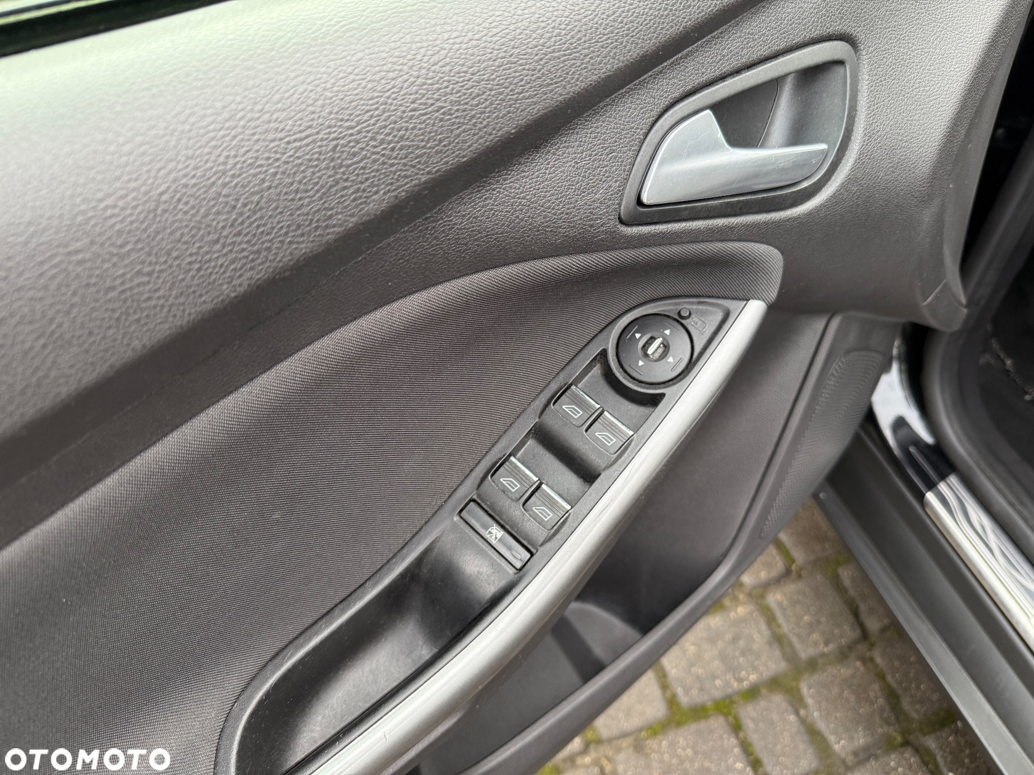 Ford Focus Turnier 1.0 EcoBoost Start-Stopp-System Champions Edition - 19
