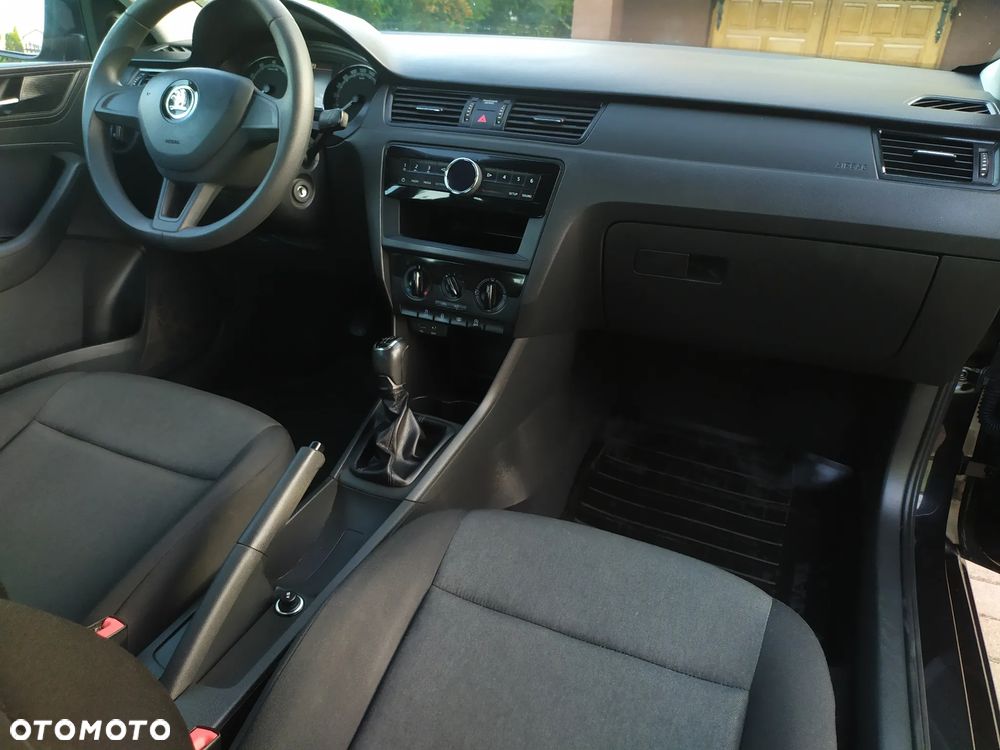 Skoda RAPID - 23