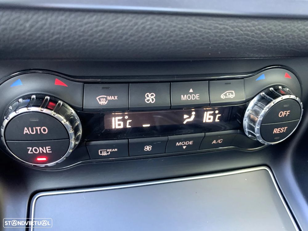 Mercedes-Benz GLA 180 d Urban - 7