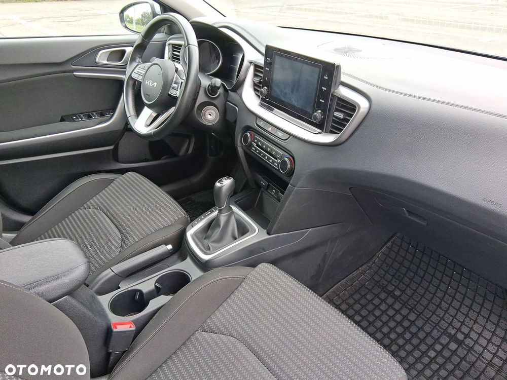 Kia Ceed - 19