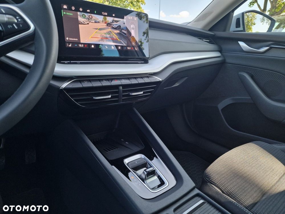 Skoda Octavia 1.5 TSI mHEV Selection DSG - 22