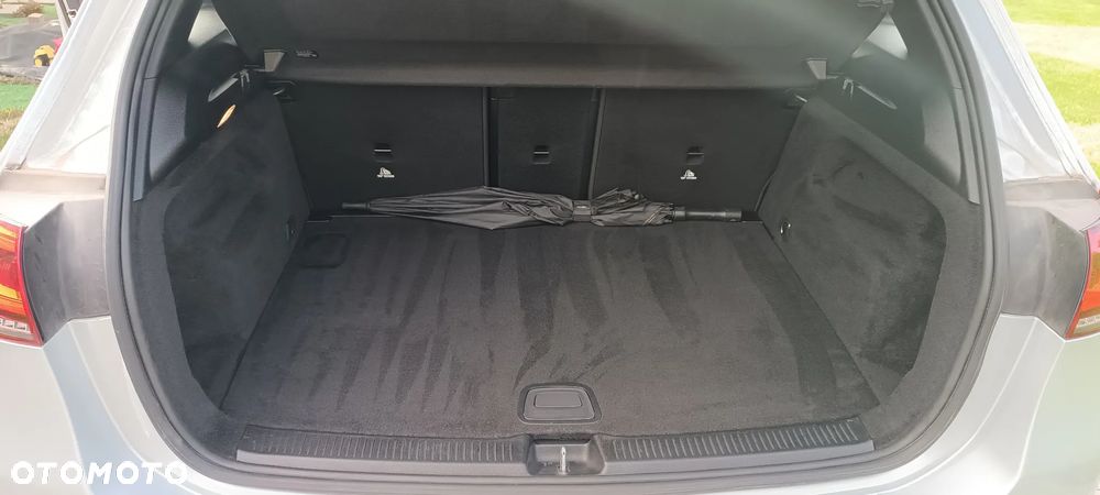 Mercedes-Benz Klasa B 180 7G-DCT Style - 21