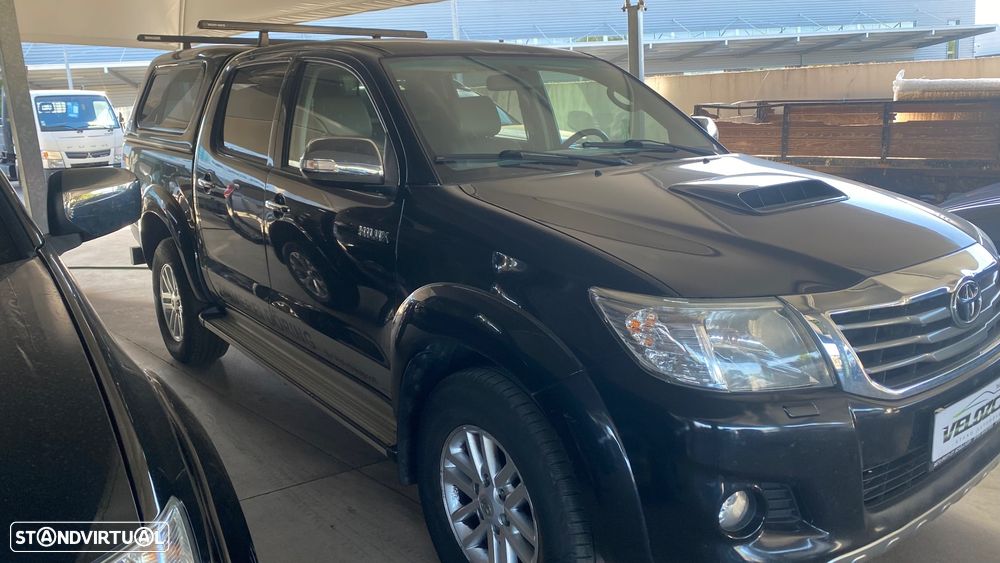 Toyota Hilux — photo 3