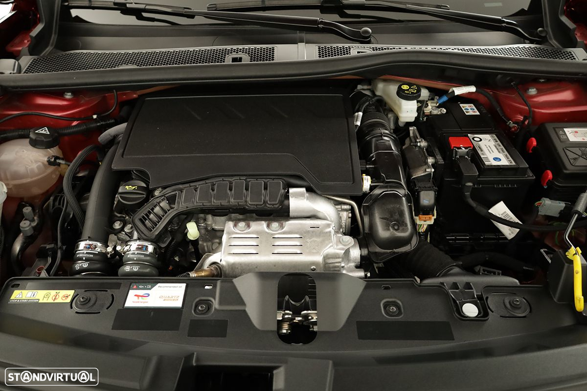 Peugeot 2008 1.2 PureTech Allure EAT8 - 23