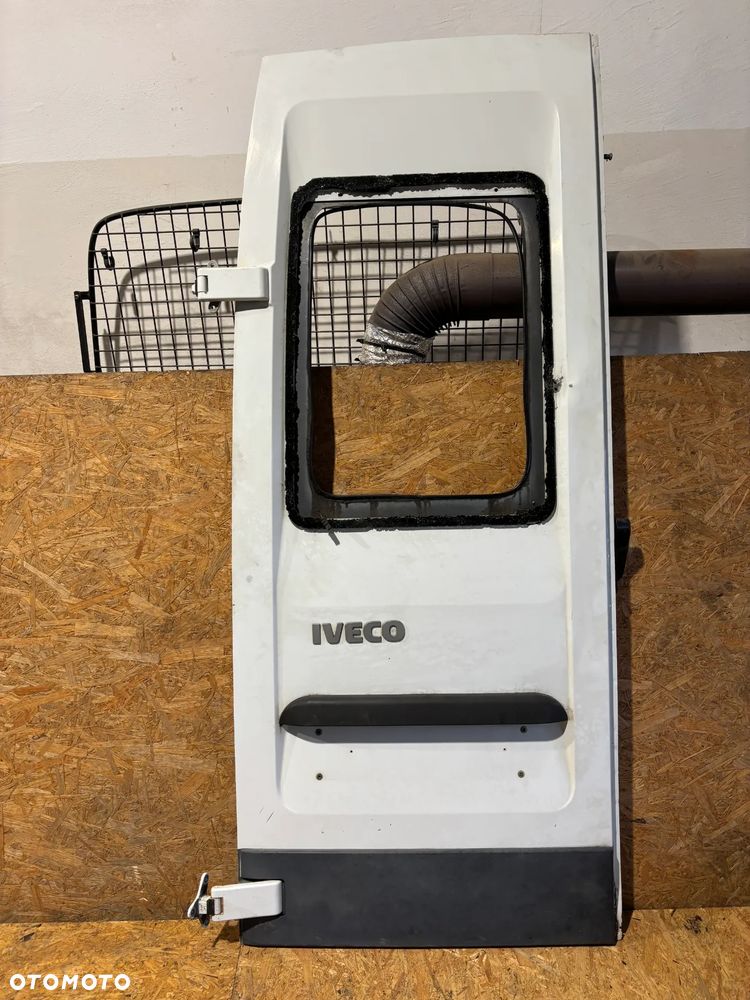 Iveco Daily Drzwi Wysokie Tył Tylne Lewe