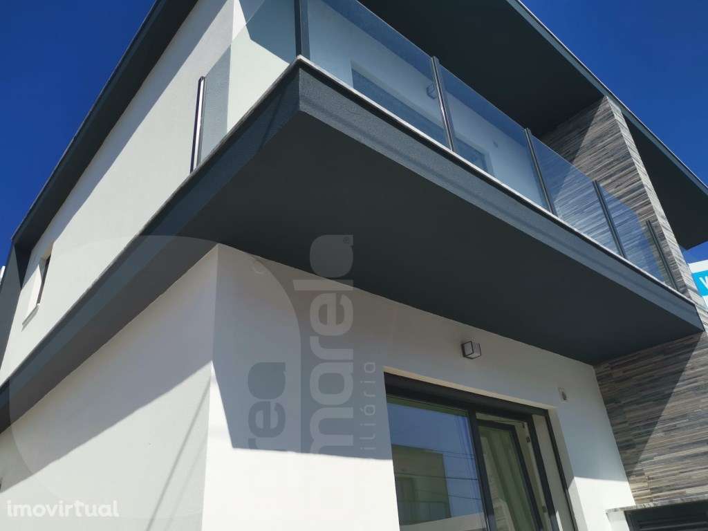 MoradiaT3 Nova, Quinta das Laranjeiras, Fernão Ferro - Grande imagem: 4/36