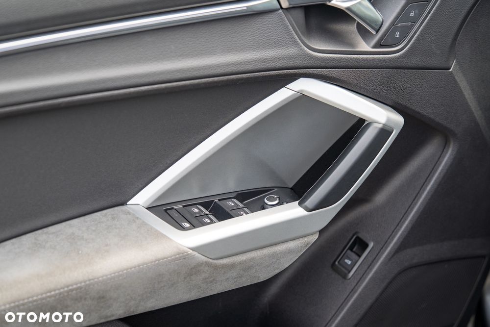 Audi Q3 40 TFSI Quattro S tronic - 23