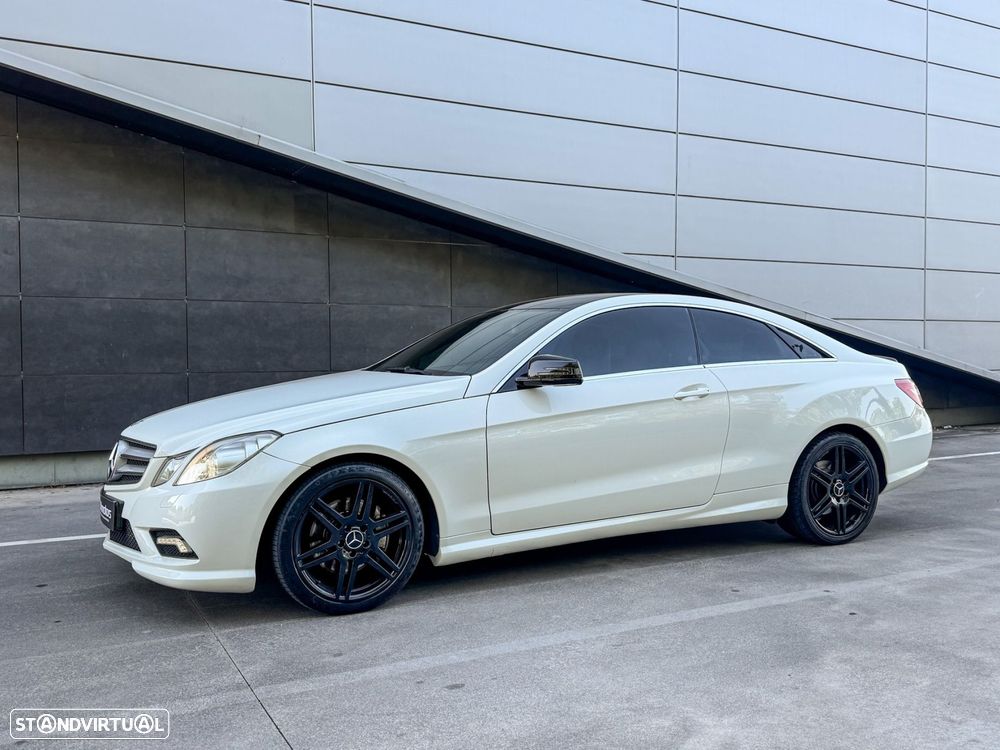 Mercedes-Benz E 220 CDi Avantgarde BlueEfficiency - 2