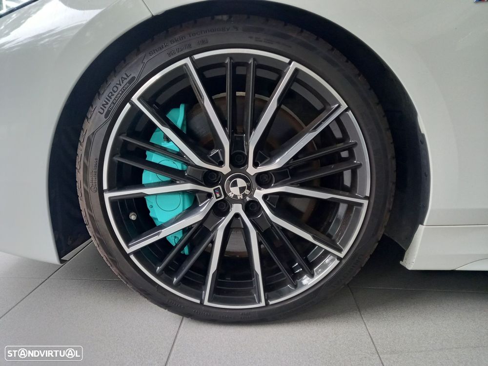BMW 118 d Pack M Shadow - 25