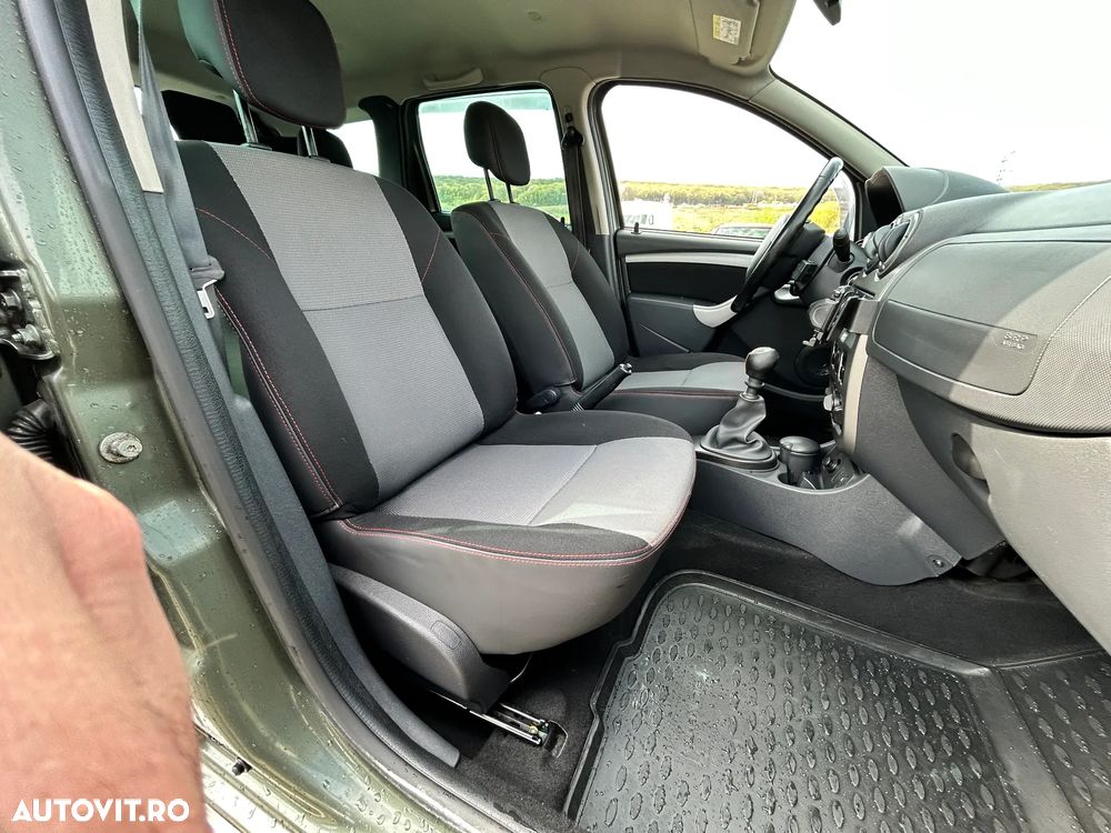 Dacia Duster 1.5 dCi 4x2 Ambiance - 21