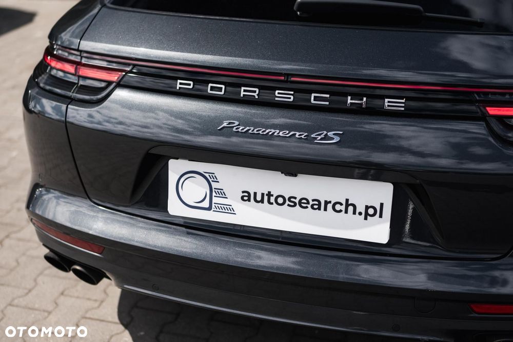 Porsche Panamera 4S - 39