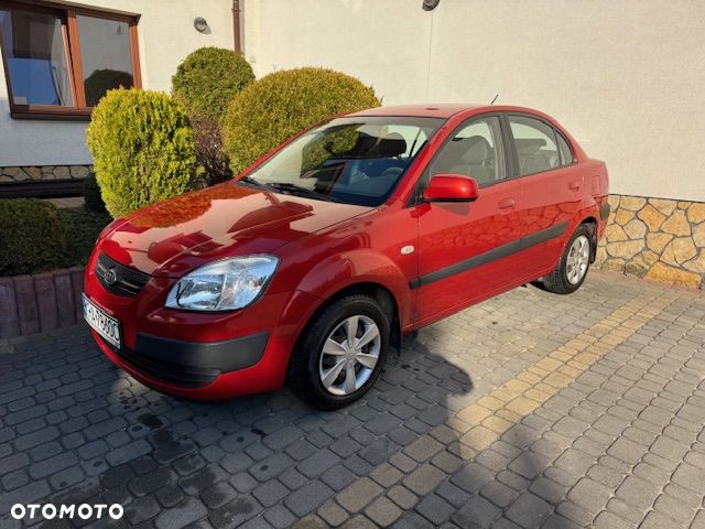 Kia Rio 1.5 CRDi Family + - 5