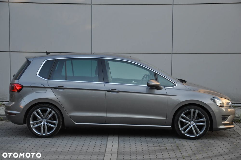 Volkswagen Golf 1.4 TSI BMT Highline DSG - 9