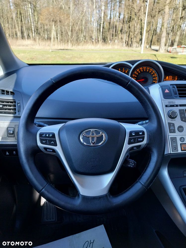 Toyota Verso 2.0 D-4D Sol plus - 11