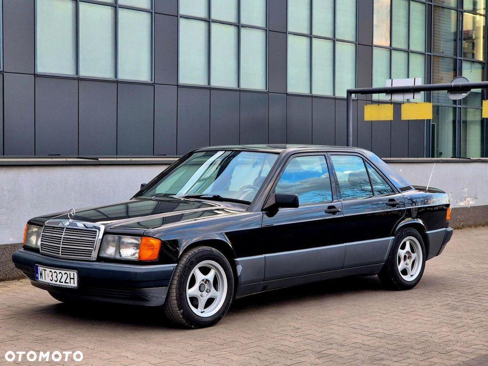 Mercedes-Benz W201 (190) - 3