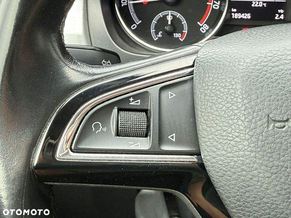 Skoda RAPID Spb 1.0 TSI Ambition - 17