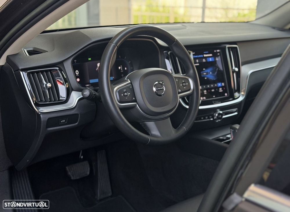 Volvo V60 2.0 B4 Core Auto - 6