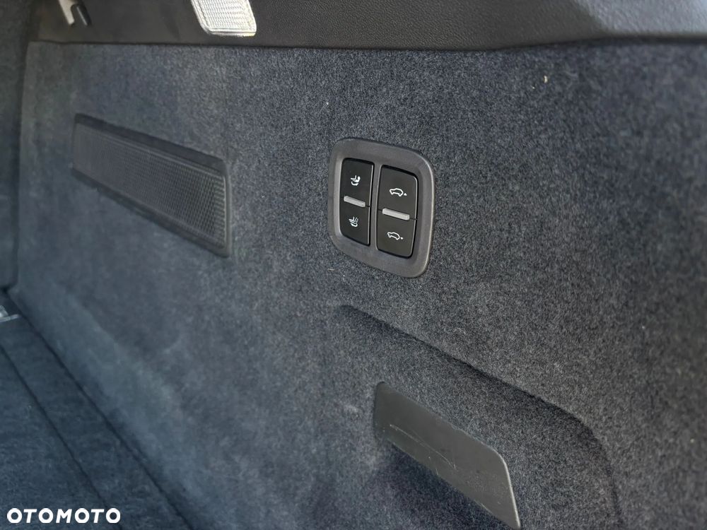 Porsche Cayenne Platinum Edition - 13