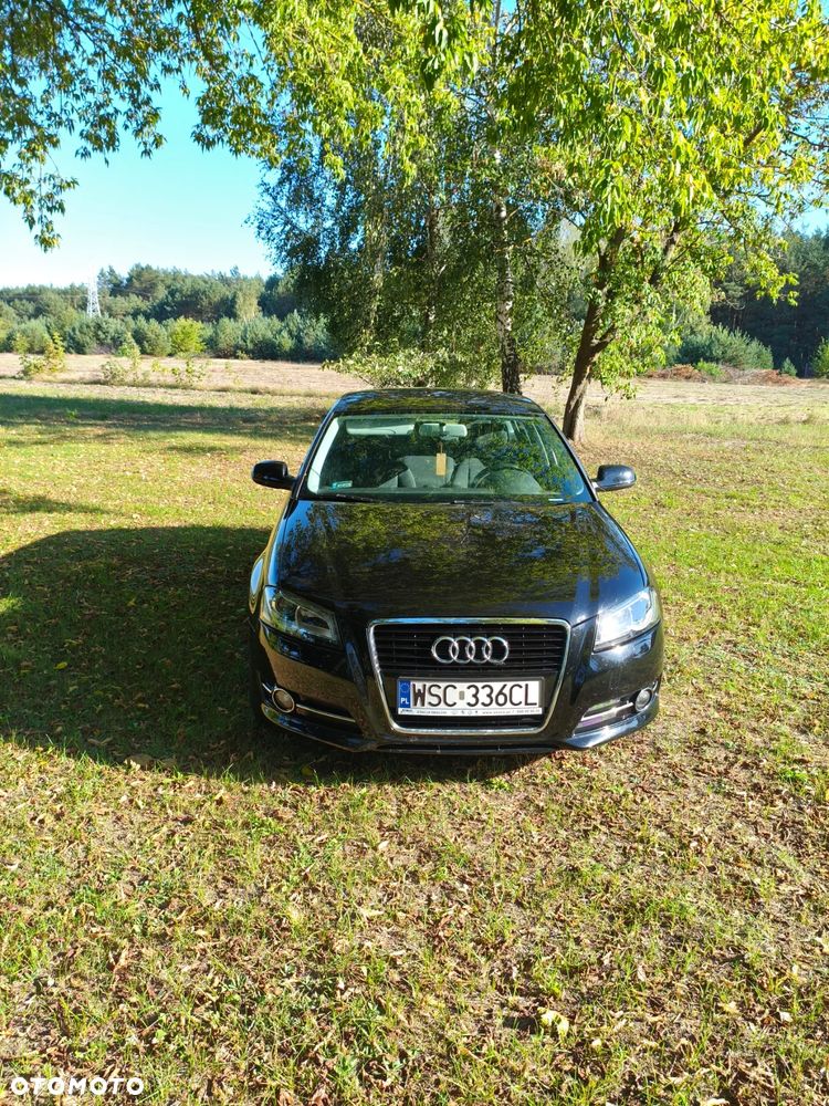 Audi A3 Sportback - 1