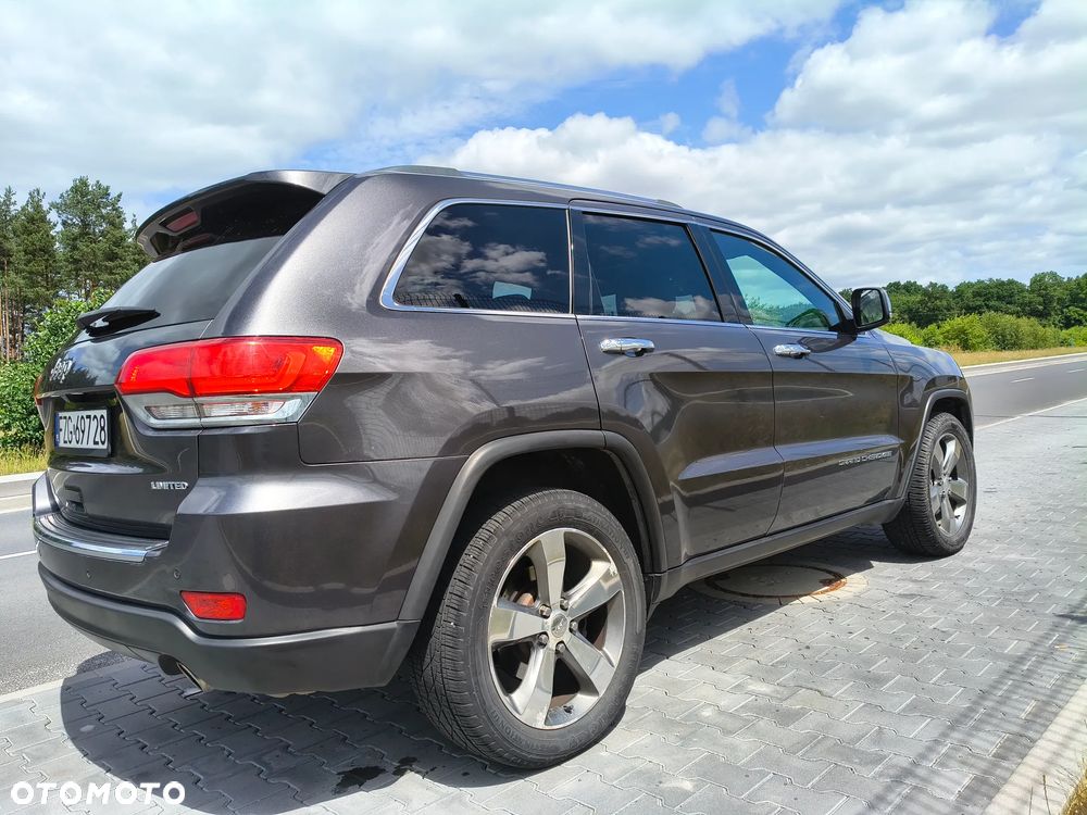 Jeep Grand Cherokee - 20