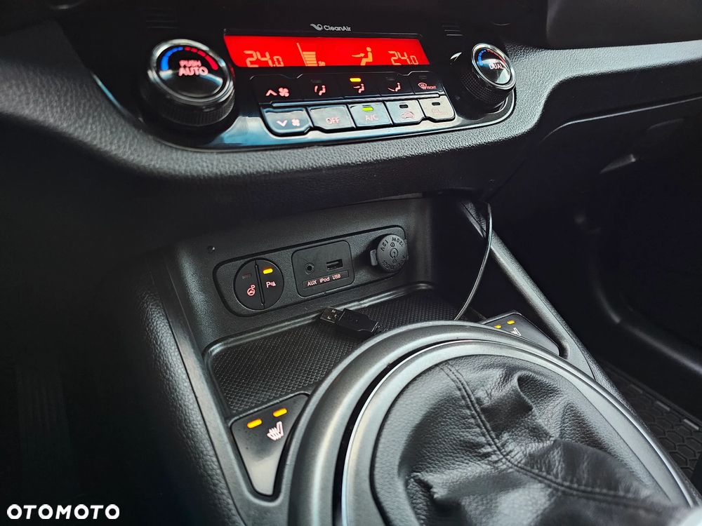 Kia Sportage 2,0 CRDI AWD Dream-Team Edition - 36