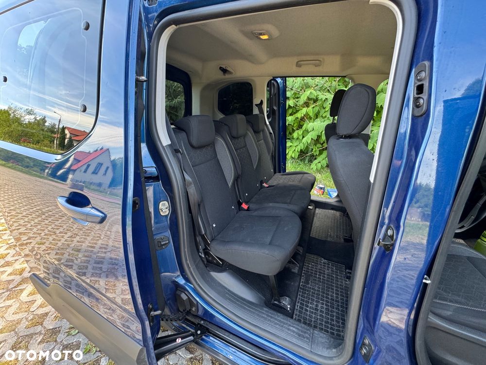 Peugeot Rifter 1.2 PureTech Allure S&S - 17