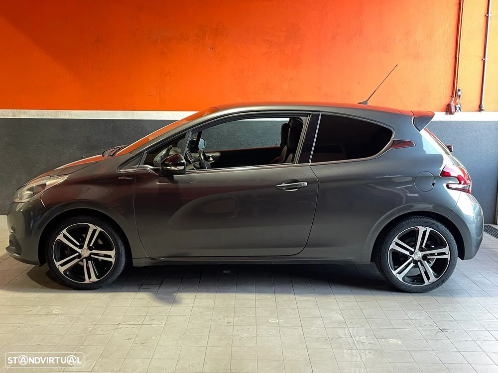 Peugeot 208 1.6 BlueHDi GT Line - 5