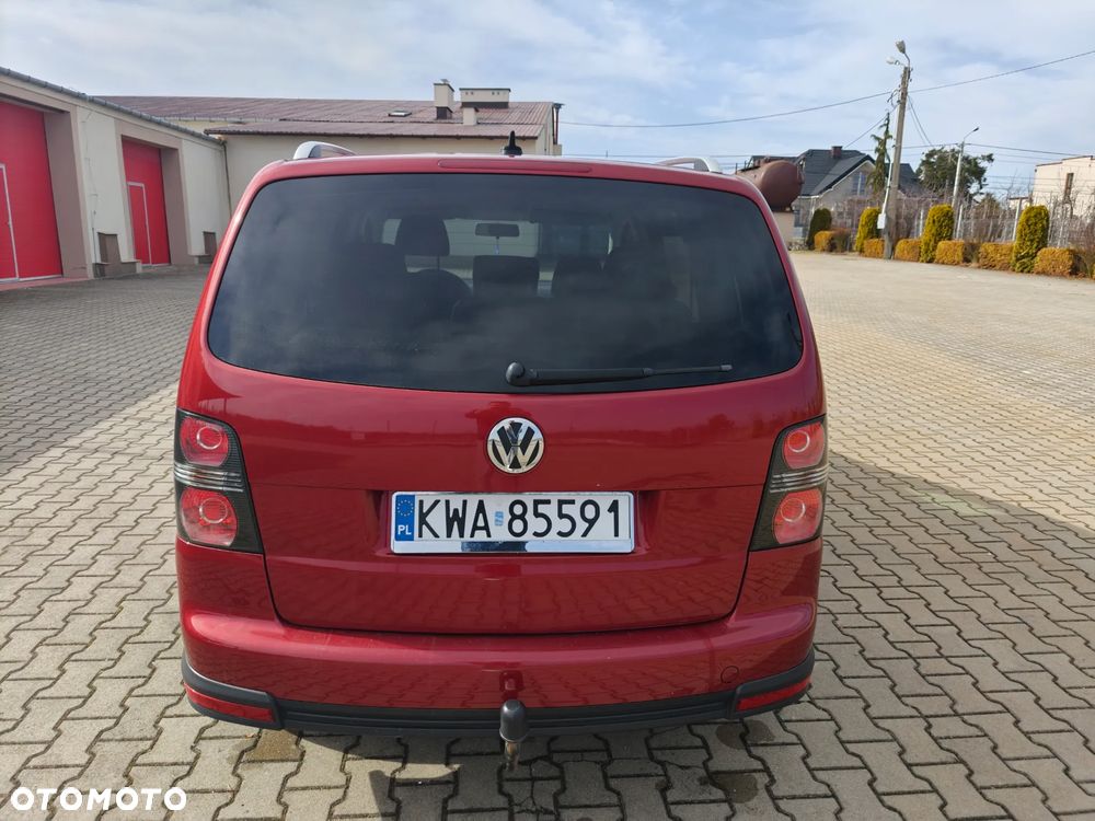 Volkswagen Touran 2.0 TDI DPF Cross - 6