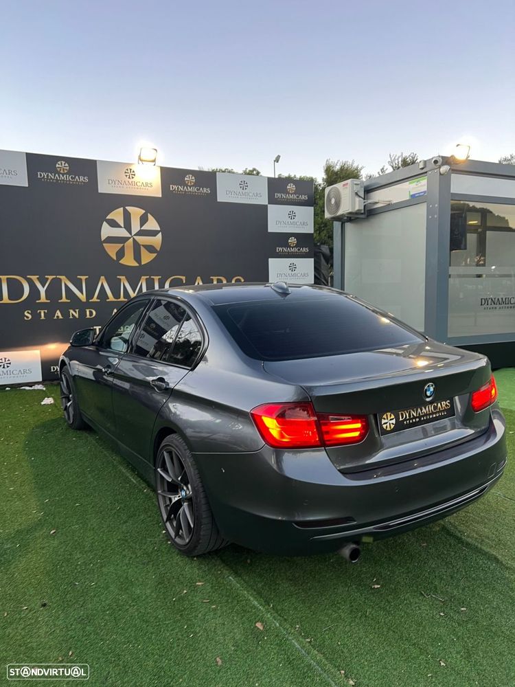 BMW 316 i Touring Line Modern - 12