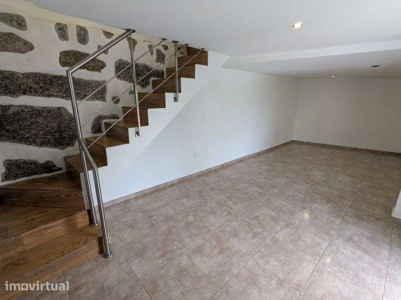 Moradia T2+1 no Salgueiral em Guimarães - Grande imagem: 2/10