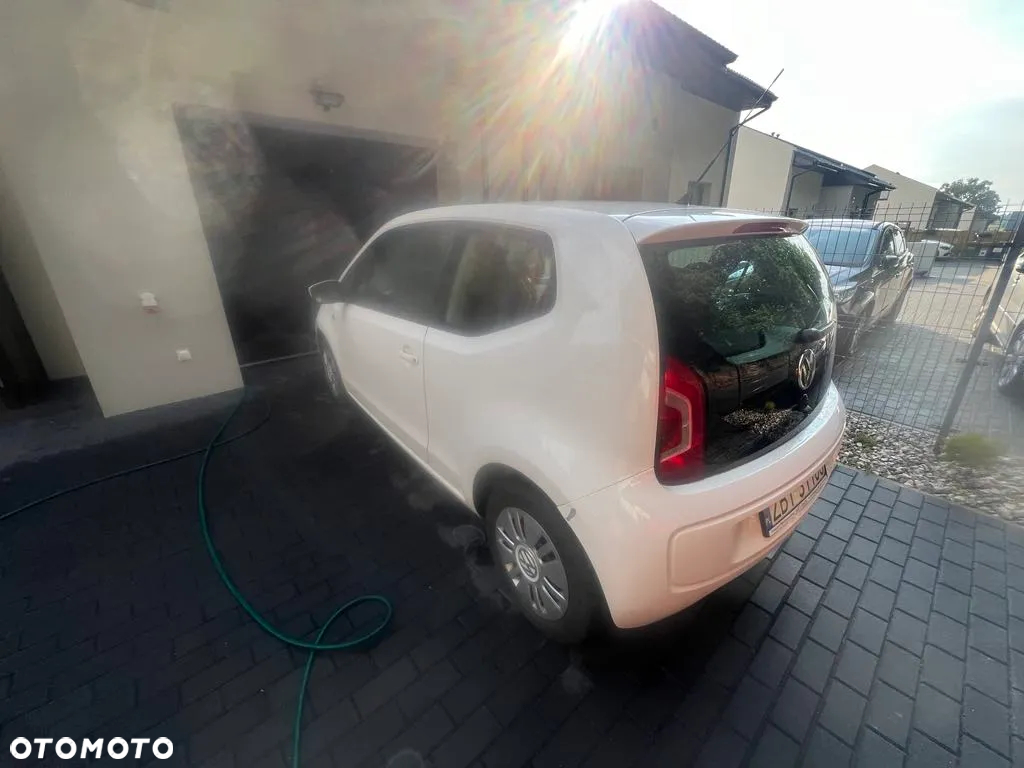 Volkswagen up! 1.0 move - 8