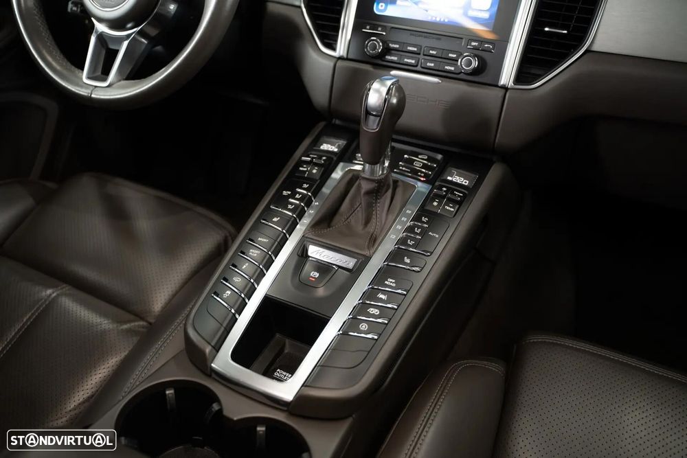Porsche Macan S - 34