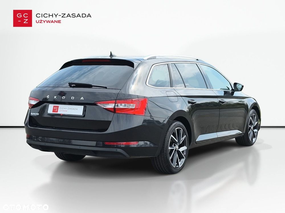 Skoda Superb 2.0 TDI SCR Style DSG - 5