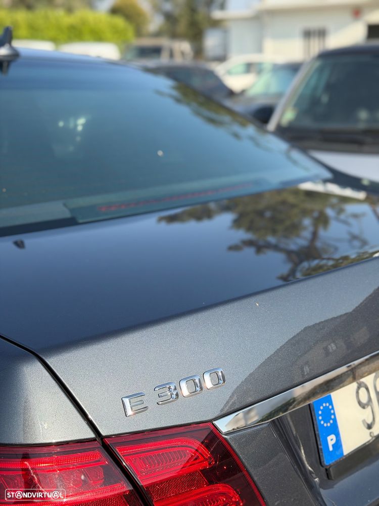 Mercedes-Benz E 300 BLUETEC Hybrid Avantgarde - 17