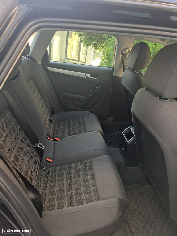 Audi A4 Avant 2.0 TDI - 7