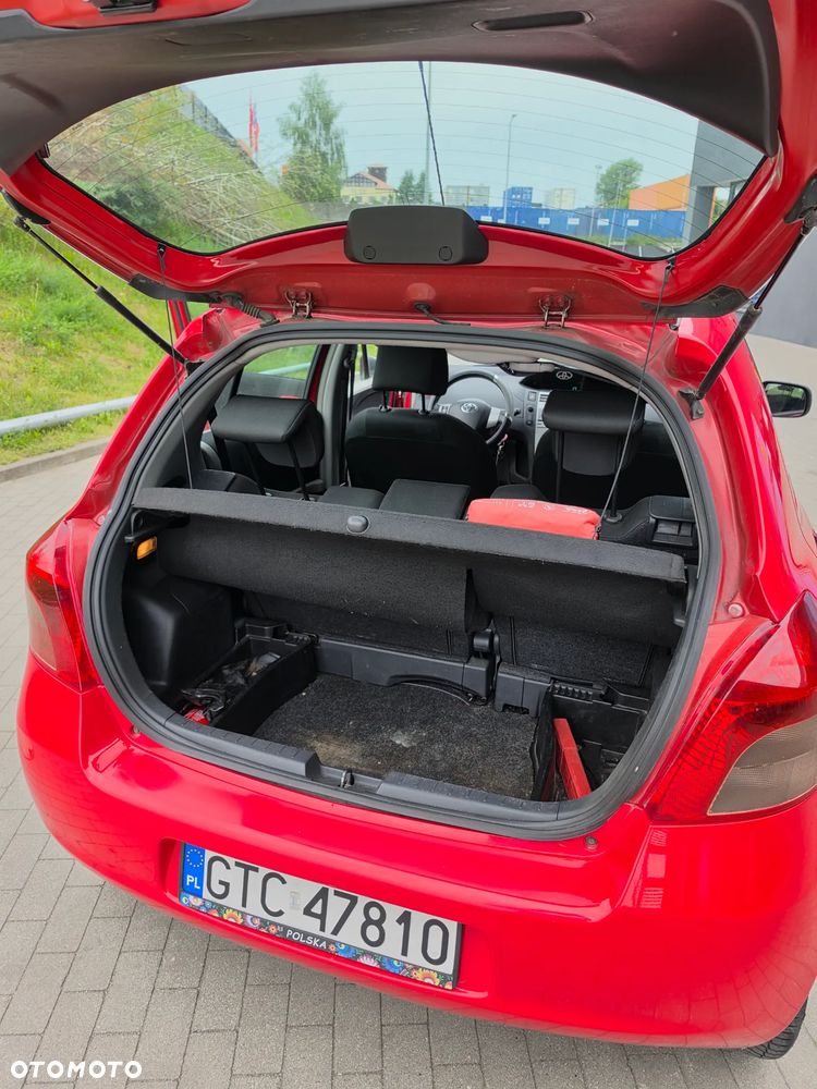 Toyota Yaris 1.0 Luna A/C - 6